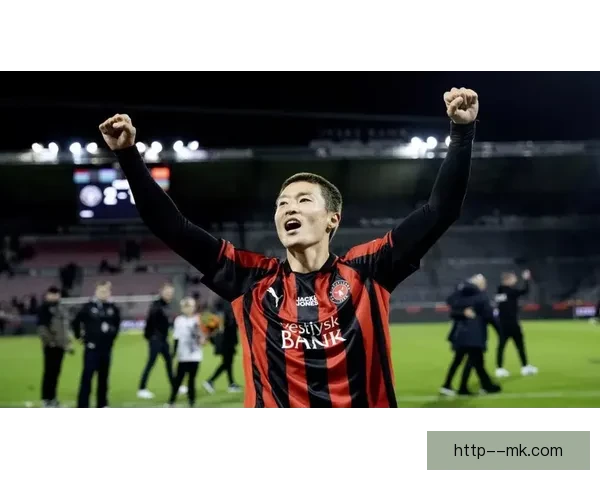 斯莫迪奇惊艳倒钩破门首开纪录引爆场助球队抢占胜局奠定提前胜势